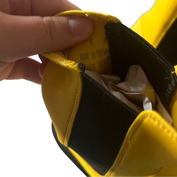 Jeffrey Campbell Tough Guy Lug Sole Ankle Pull On Yellow Boots Size 8 - Picture 7 of 11